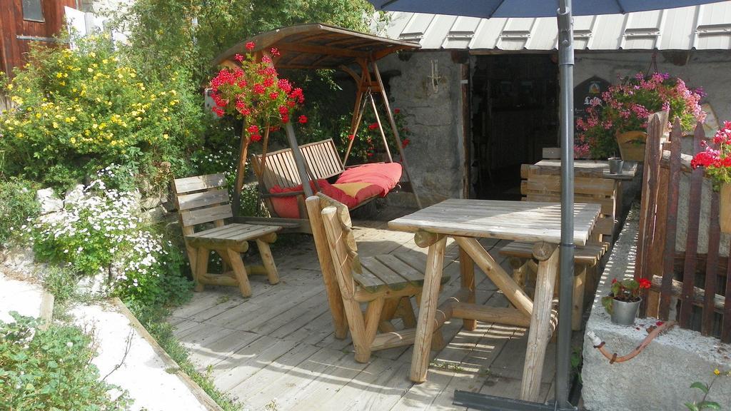 Gite Du Bois De L'Ours ออร์ซิแยร์ ภายนอก รูปภาพ